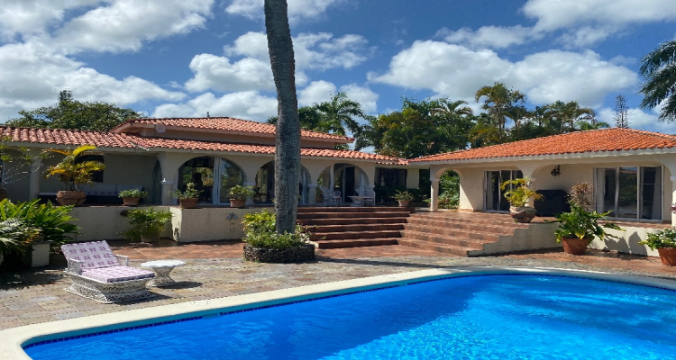 Cabrera,Sale - Houses / Villas,1531